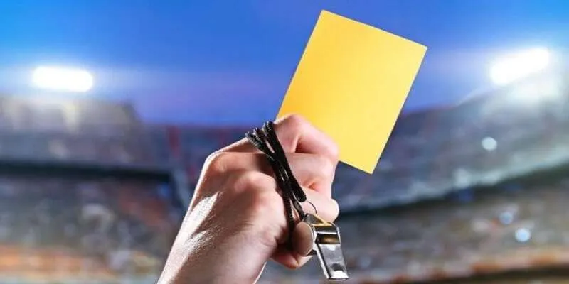 Để nâng cao khả năng chiến thắng khi tham gia kèo thẻ phạt tại King88, người chơi cần xây dựng một chiến lược rõ ràng và phân tích trận đấu một cách kỹ lưỡng. Những đội bóng có lối chơi mạnh mẽ, thường xuyên va chạm hoặc thiên về phong ngự có xu hướng nhận nhiều thẻ hơn.